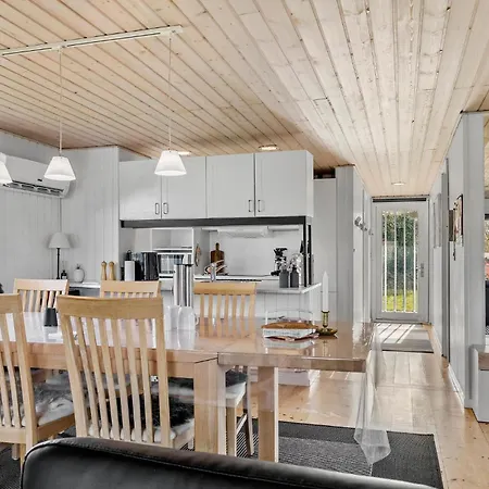 Splendida Casa Con 3 Camere Da Letto A Hejls