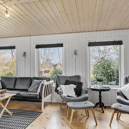 Skovlokken Xii Nyaraló *